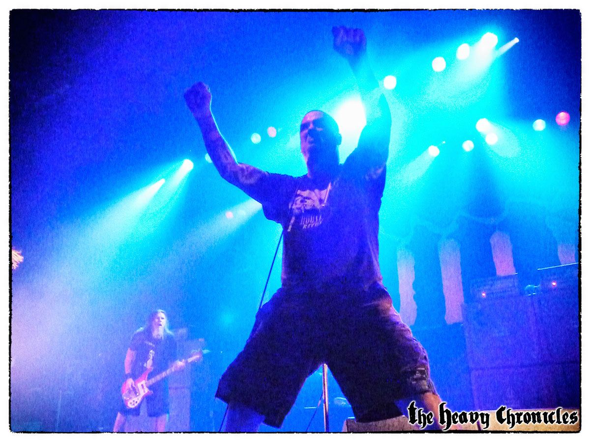 phil-anselmo-down-paris-2012-3
