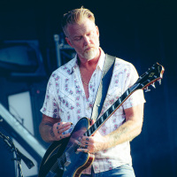 HELLFEST_2024_JOUR4-THC-08-QOTSA-3-1